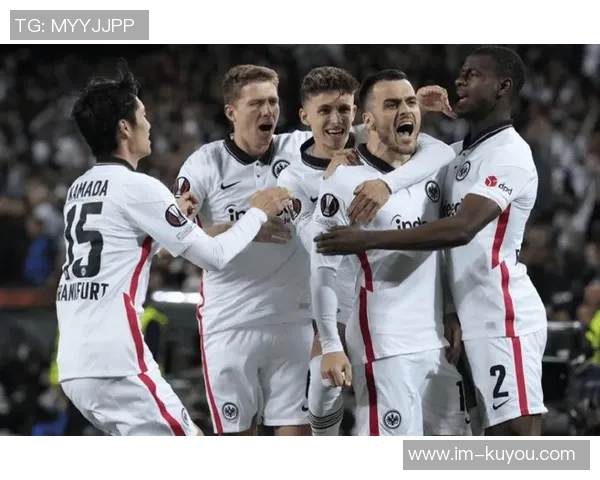 德甲赛季精彩对决柏林联合力克法兰克福展现强大实力